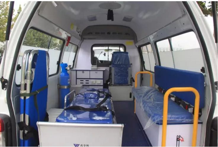 18台宇通救护车奔赴河南光山 为当地群众提供医疗急救保障