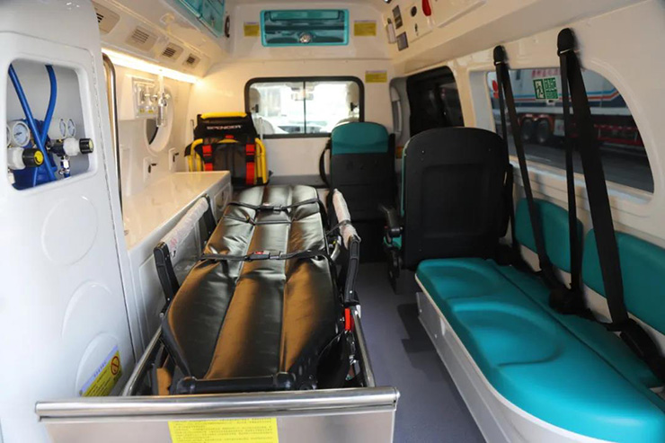 交车！国家院前医疗急救服务能力提升项目负压救护车正式交付