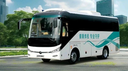 宇通体检车走进蒙古国，打造草原上的“流动诊室”，铸造中蒙友谊的“健康纽带”