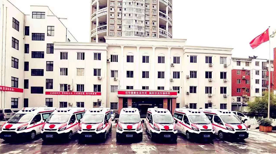 多批救护车陆续投入使用，促进基层医疗体系建设